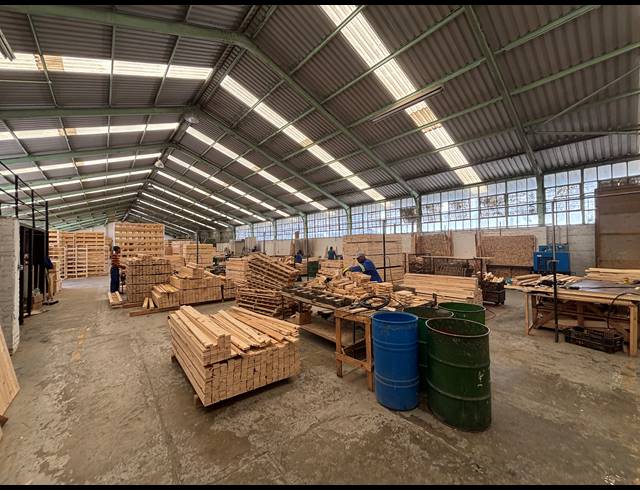 1,748M² WAREHOUSE TO LET IN EPPING INDUSTRIAL